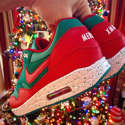 nike christmas sneaker